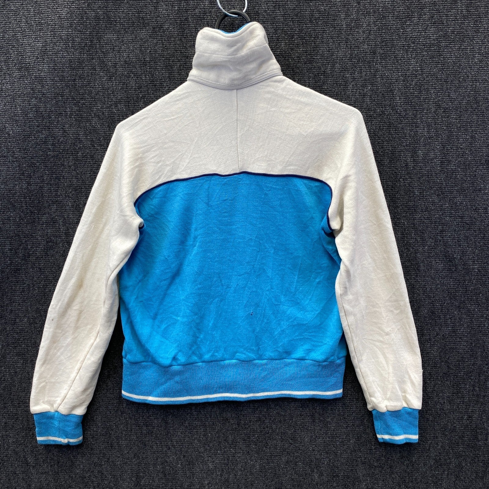 Product photograph [circular:f19844d2e63a80be]