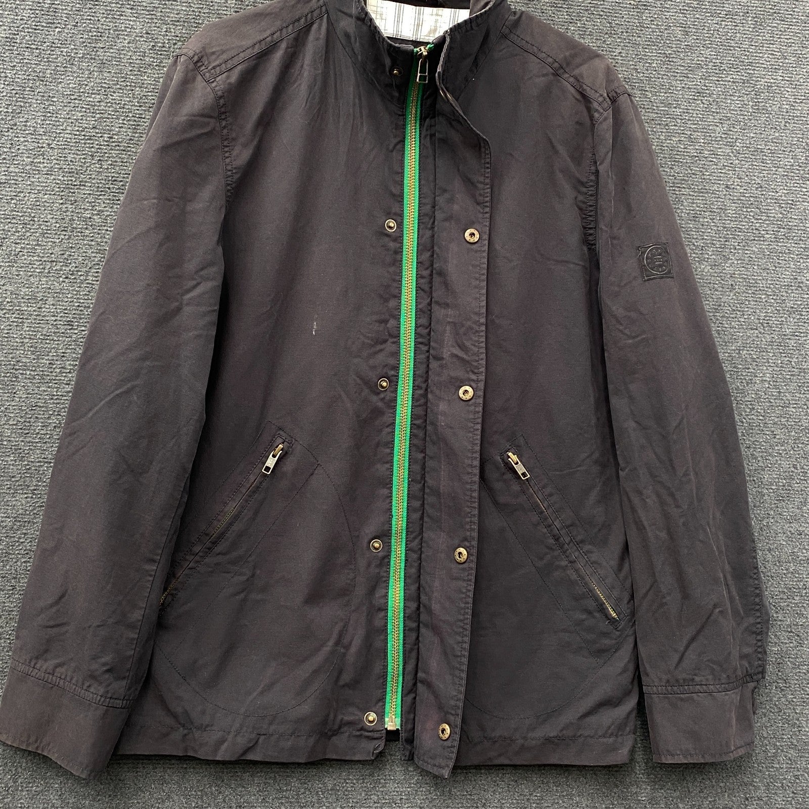 Product photograph [circular:2b938926f3cd605b]