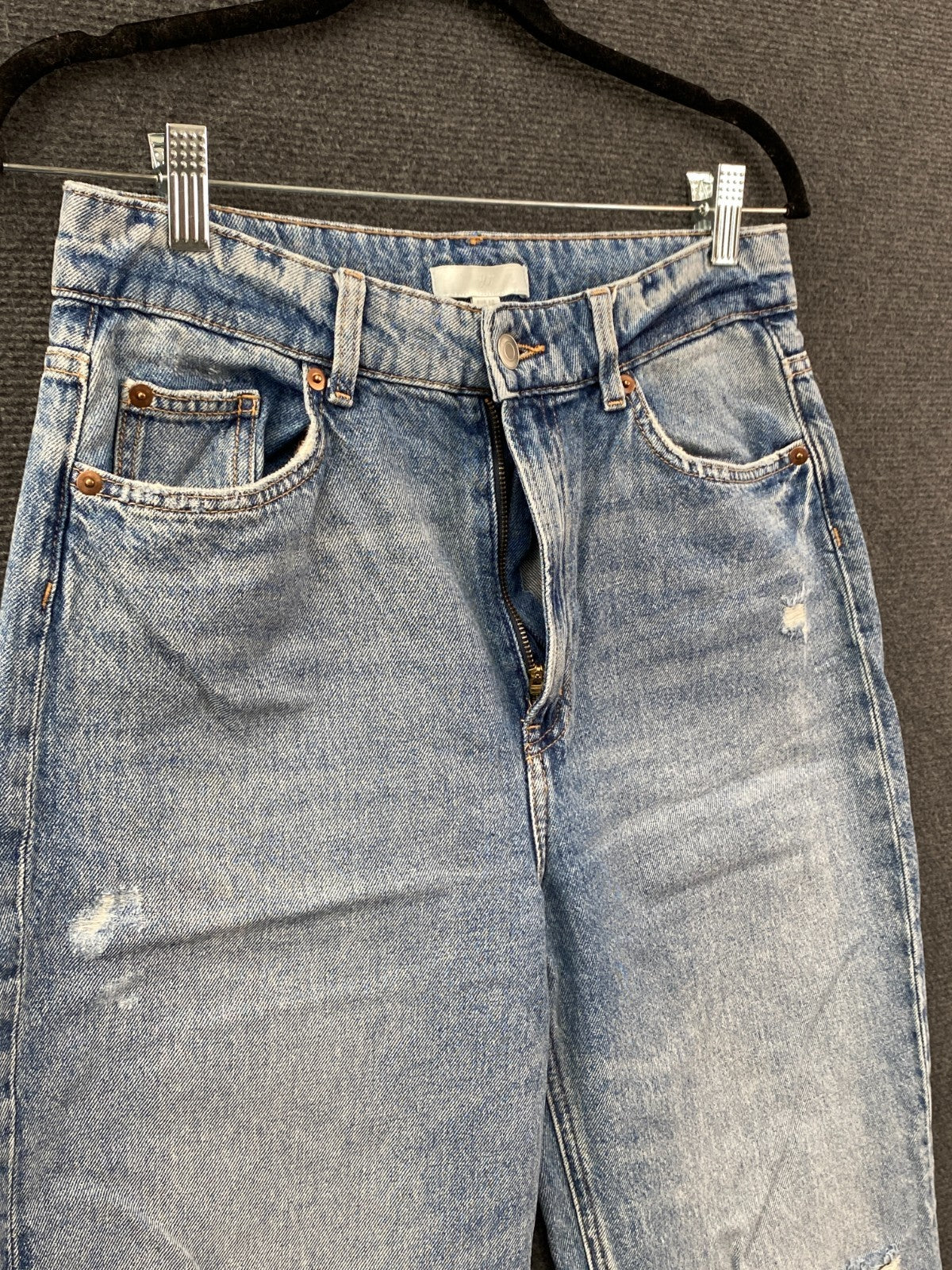Product photograph [circular:4f222346088c6409]