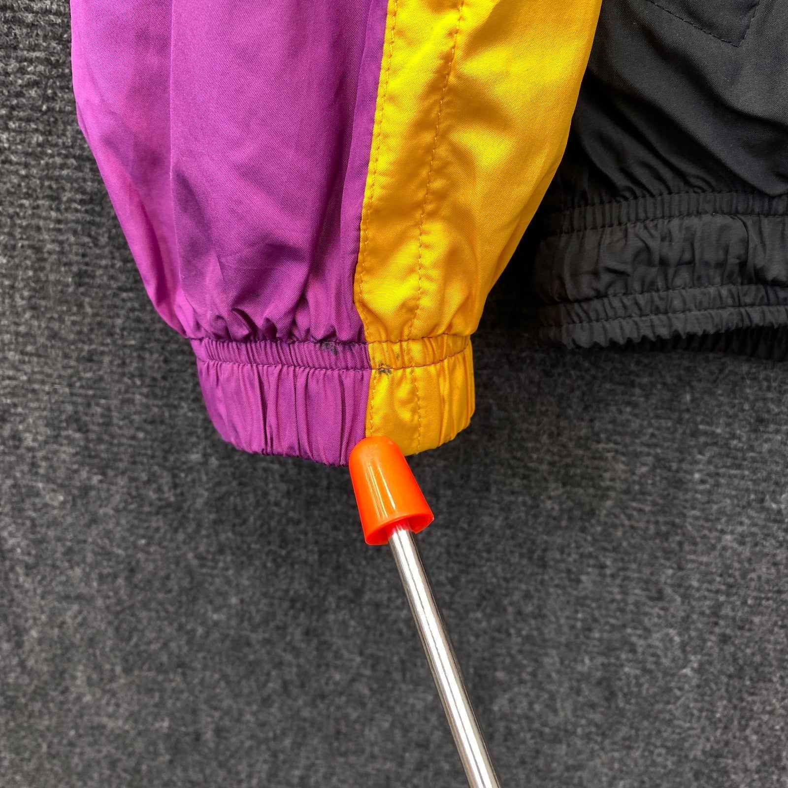Product photograph [circular:49148082124383f5]