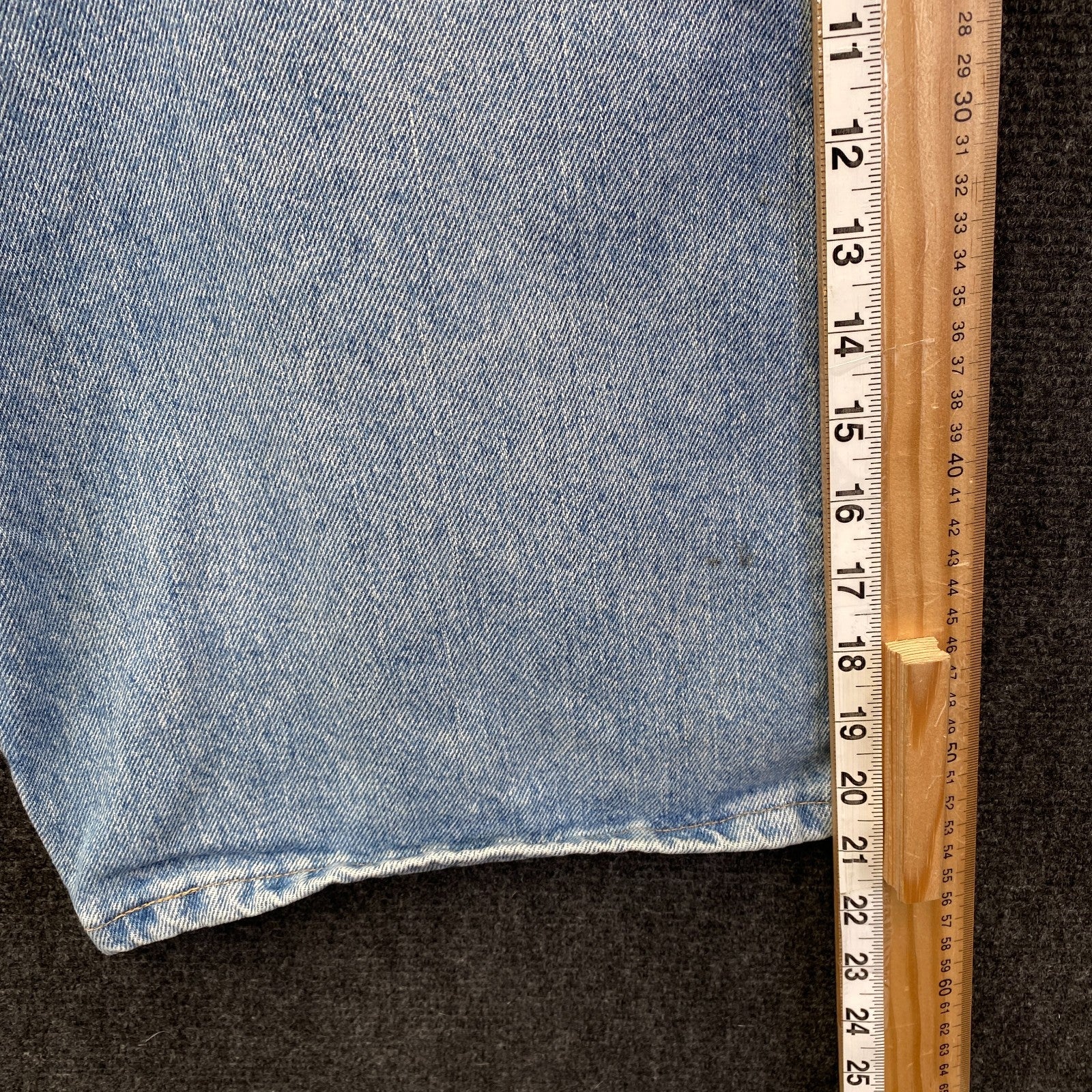 Product photograph [circular:937a191eb71f5f3e]