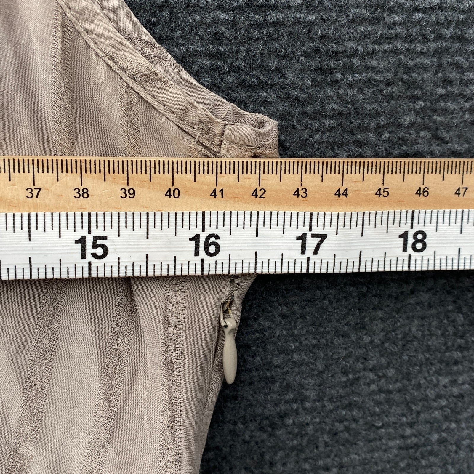 Product photograph [circular:3e2f40eca0f8b150]