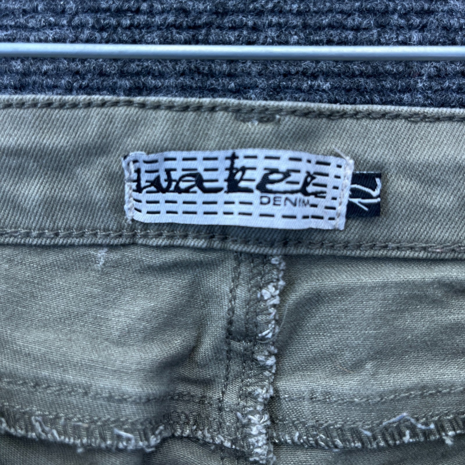 Product photograph [circular:4de6e21cf7346f2f]