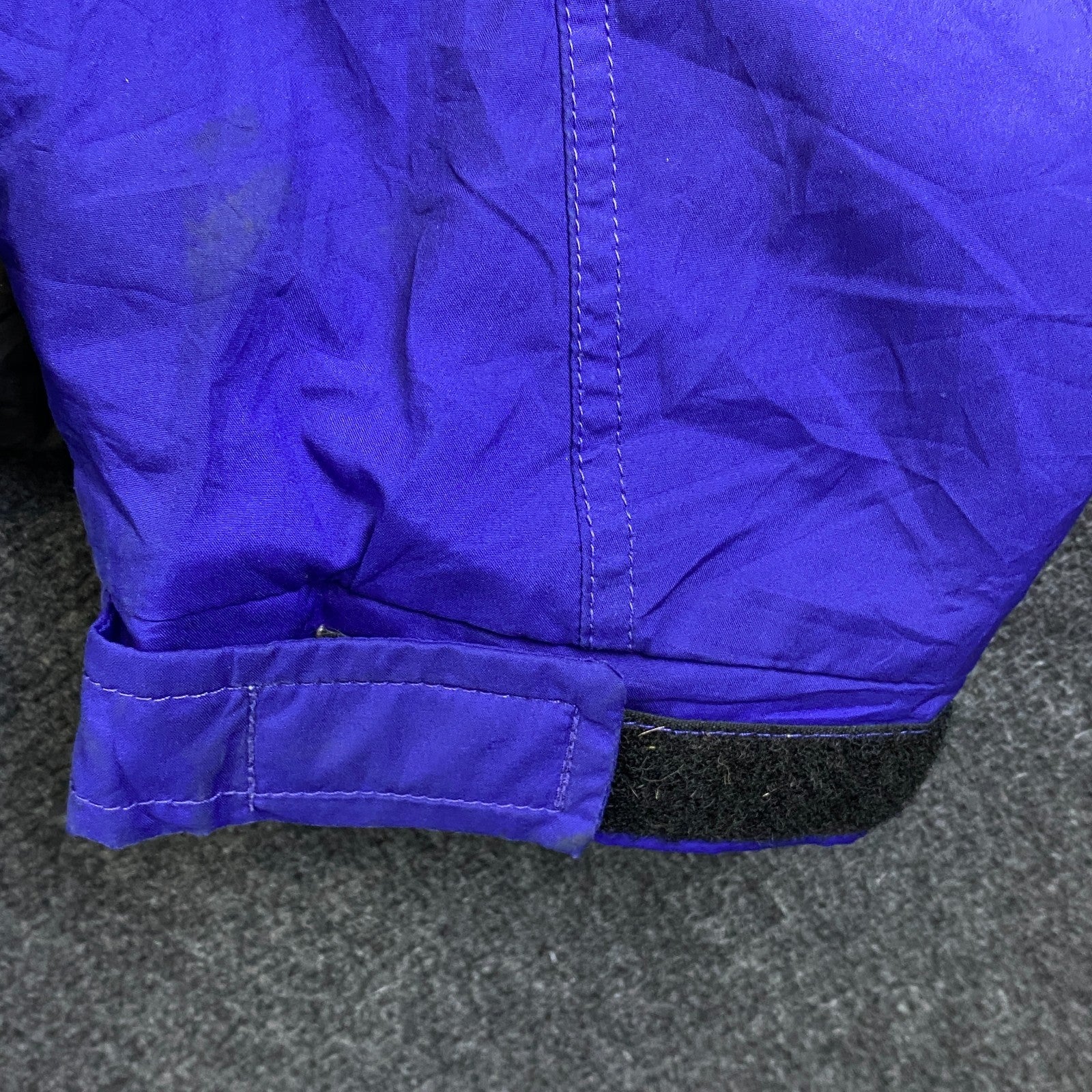 Product photograph [circular:b3c25f9f6823dc34]