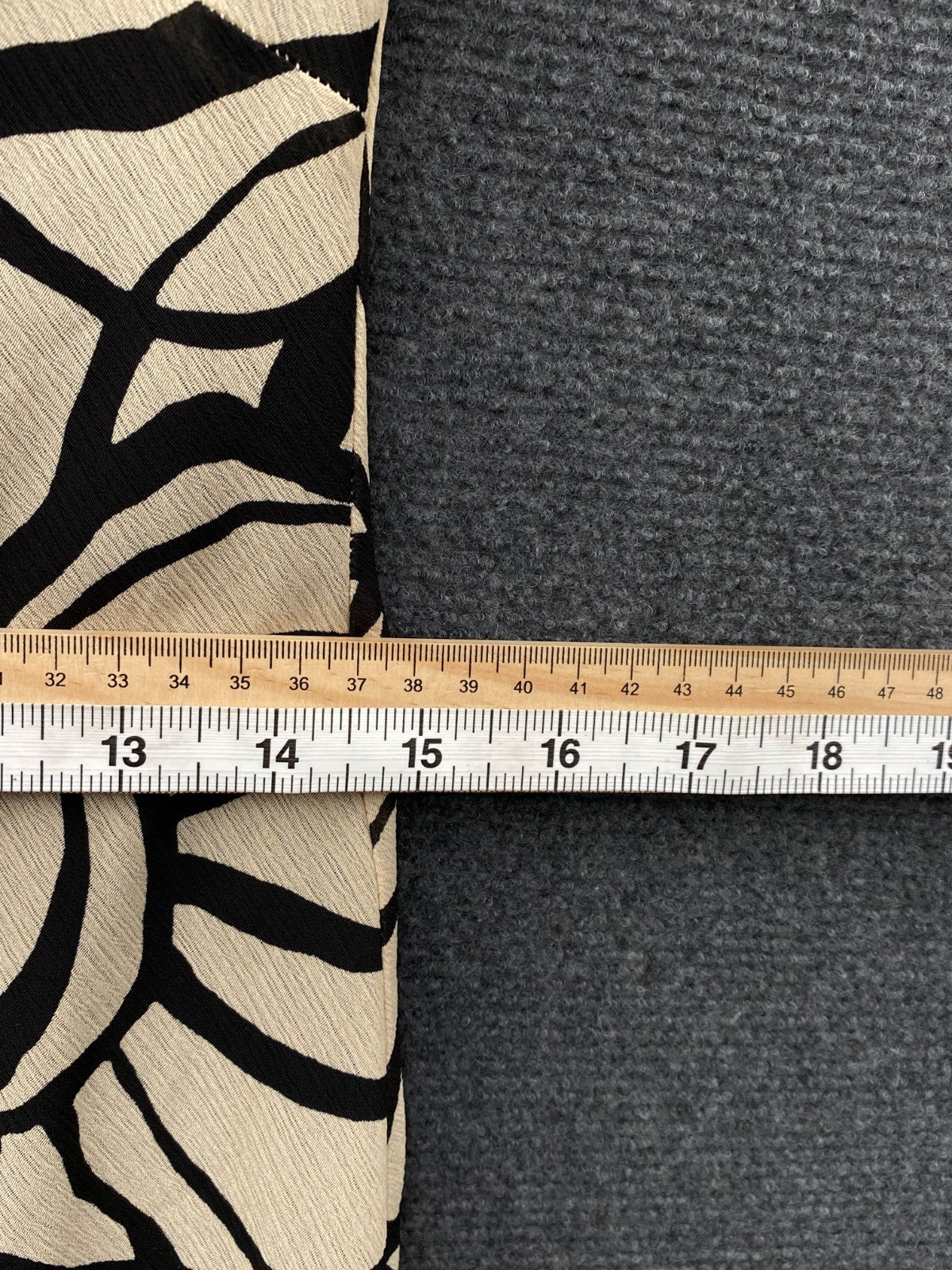 Product photograph [circular:b0de950ec99e5fd6]