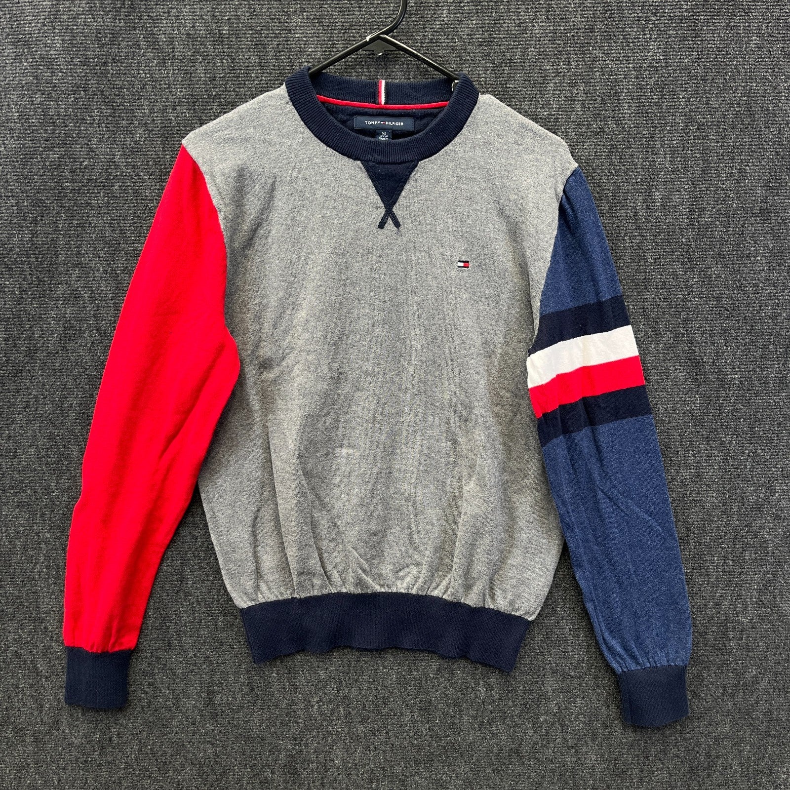 Product photograph [circular:e65b7f7981df8b84]