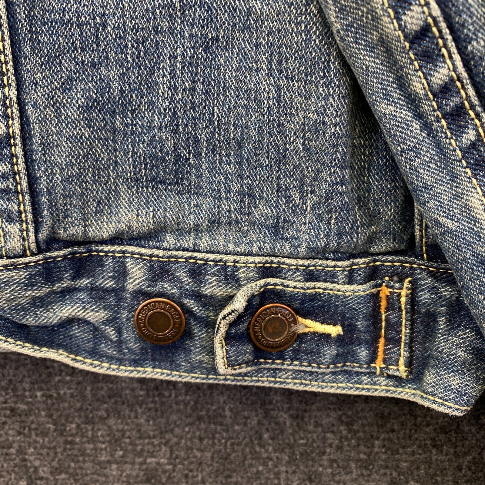 Product photograph [circular:efe4c0ef16fea157]