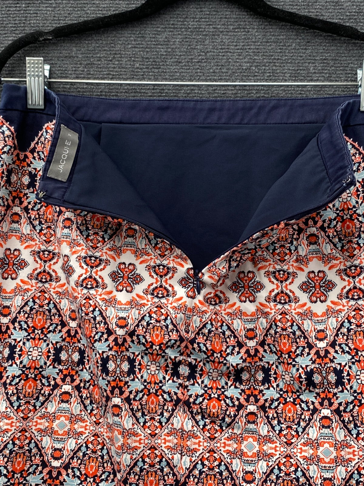 Product photograph [circular:85e8f3ac1e6f64ee]