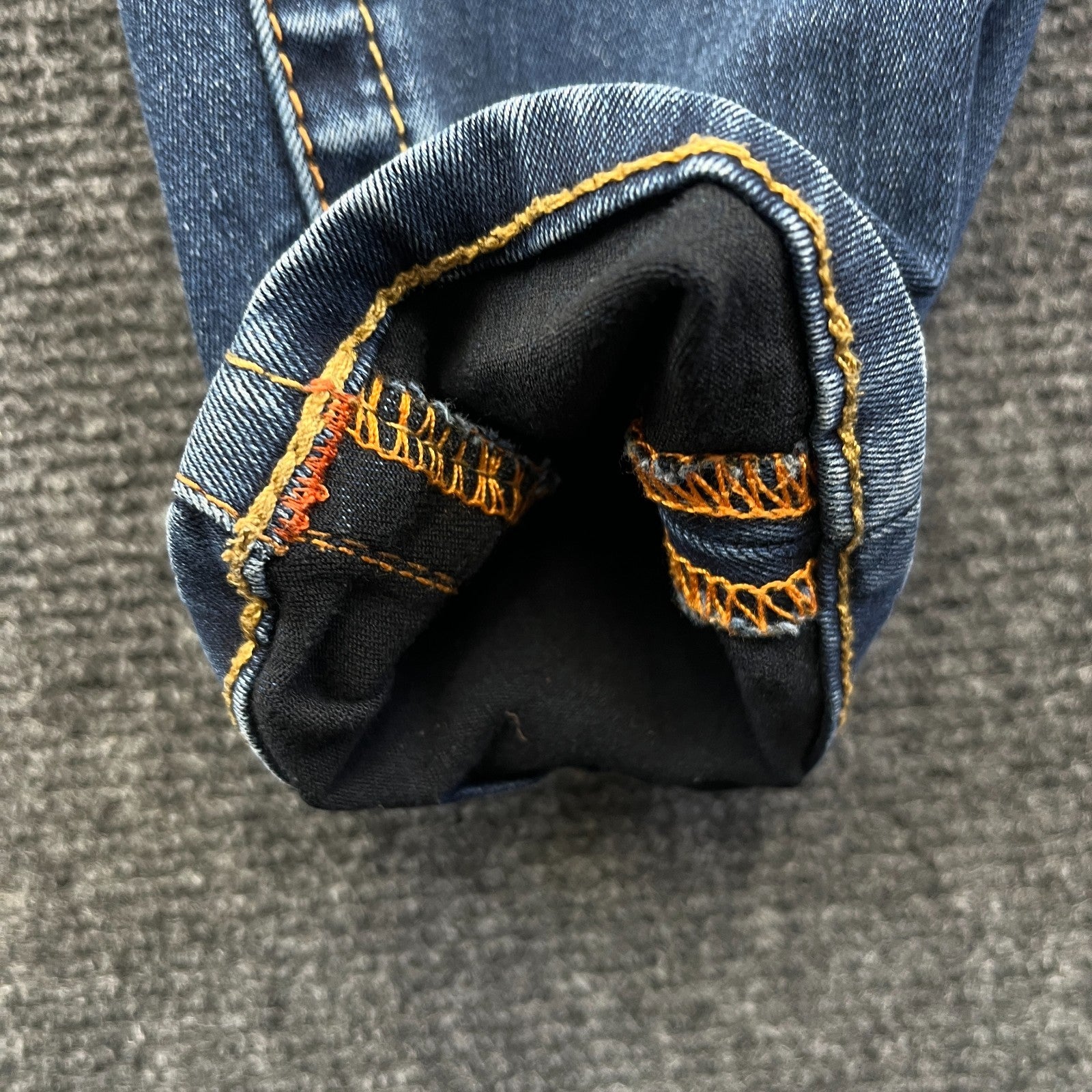Product photograph [circular:ff6d741e6a4bd878]