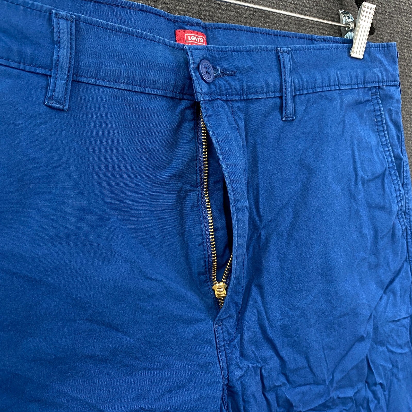 Product photograph [circular:1d9894ac0613a143]