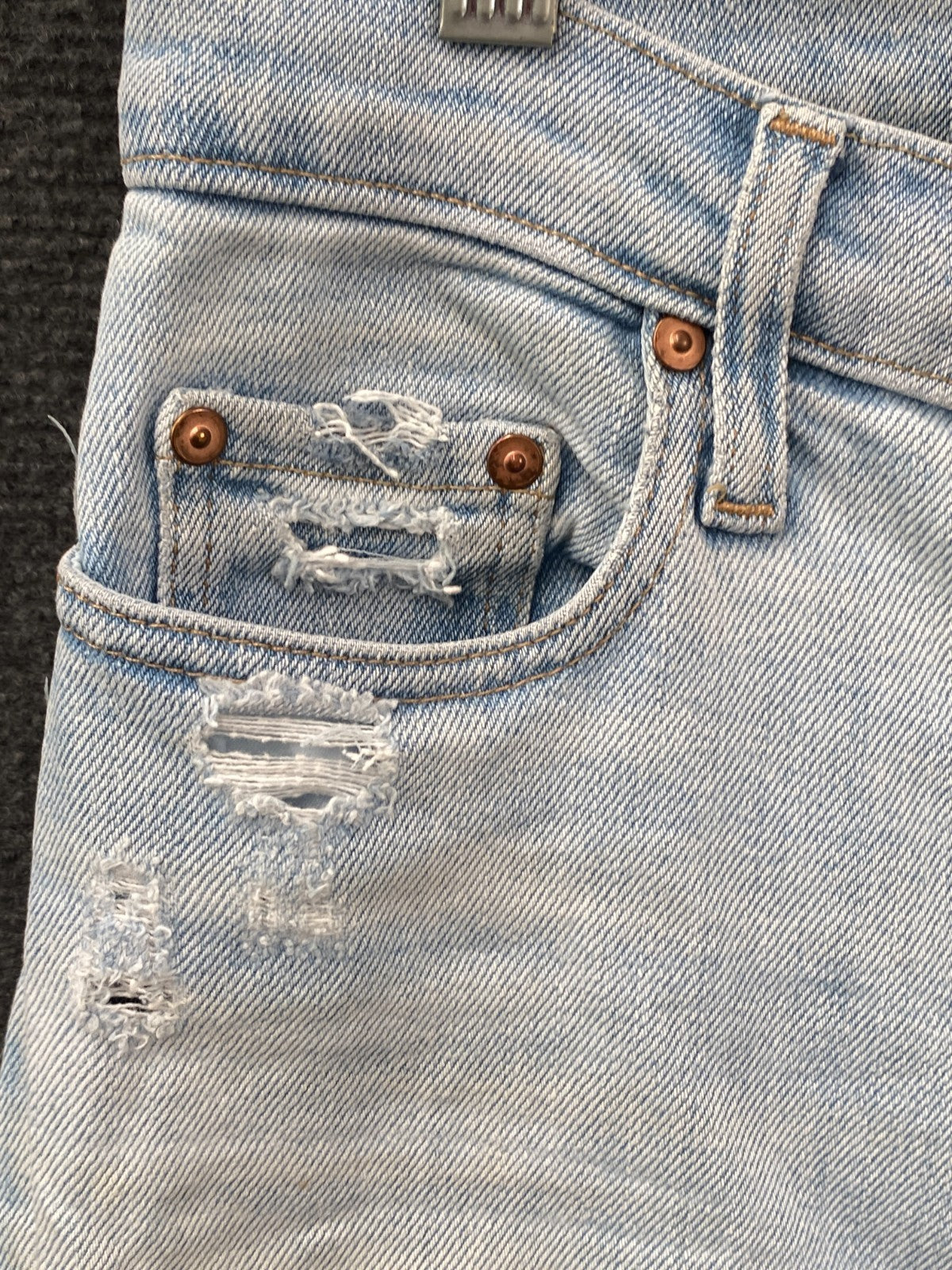 Product photograph [circular:ccb55e8ca17b600f]