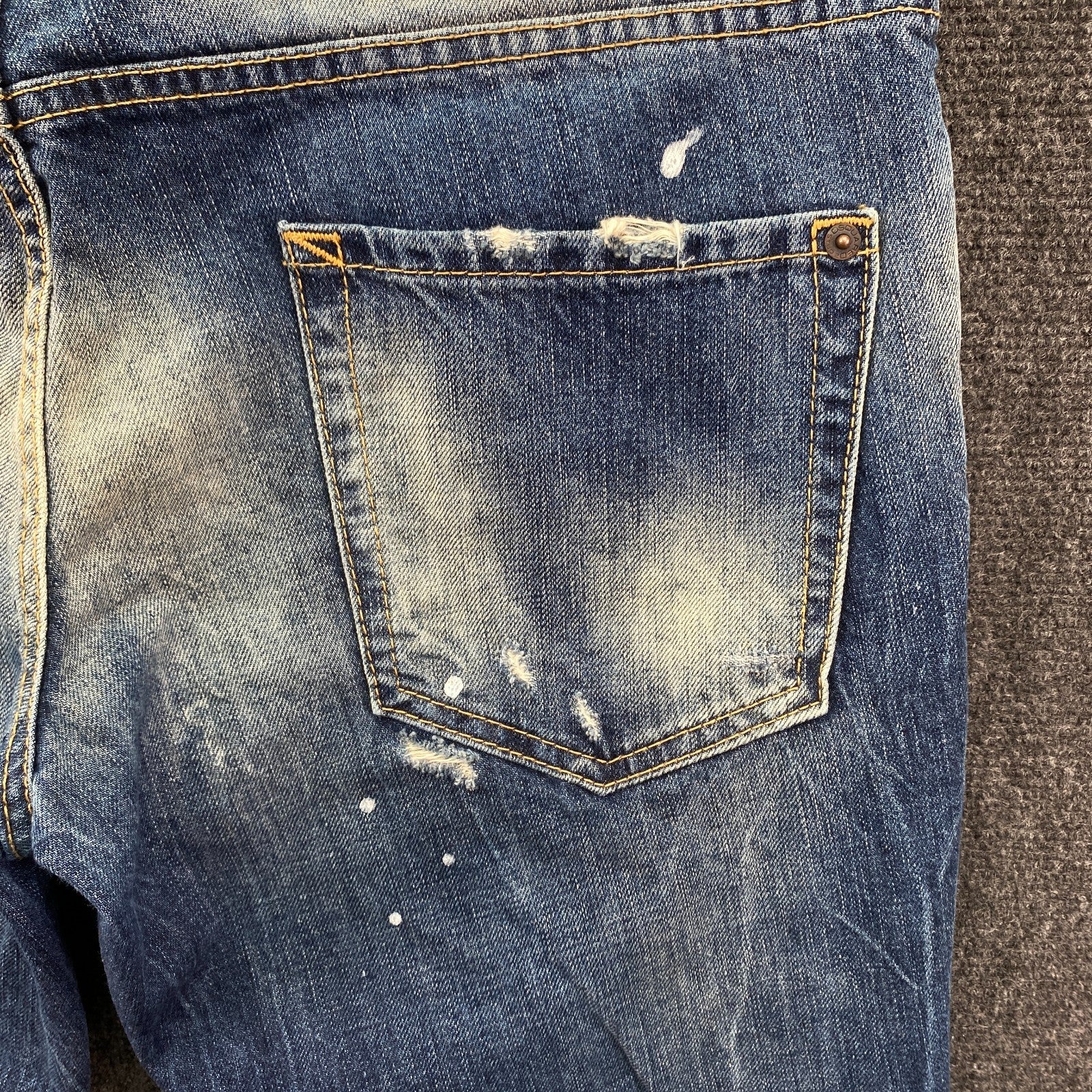 Product photograph [circular:7e4c267b7e68d74b]
