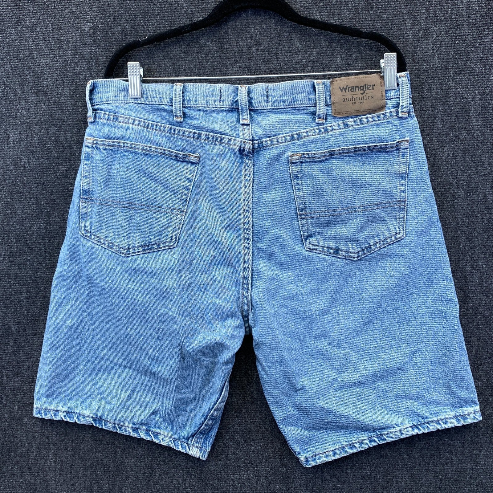 Product photograph [circular:57a17fa2e8761383]