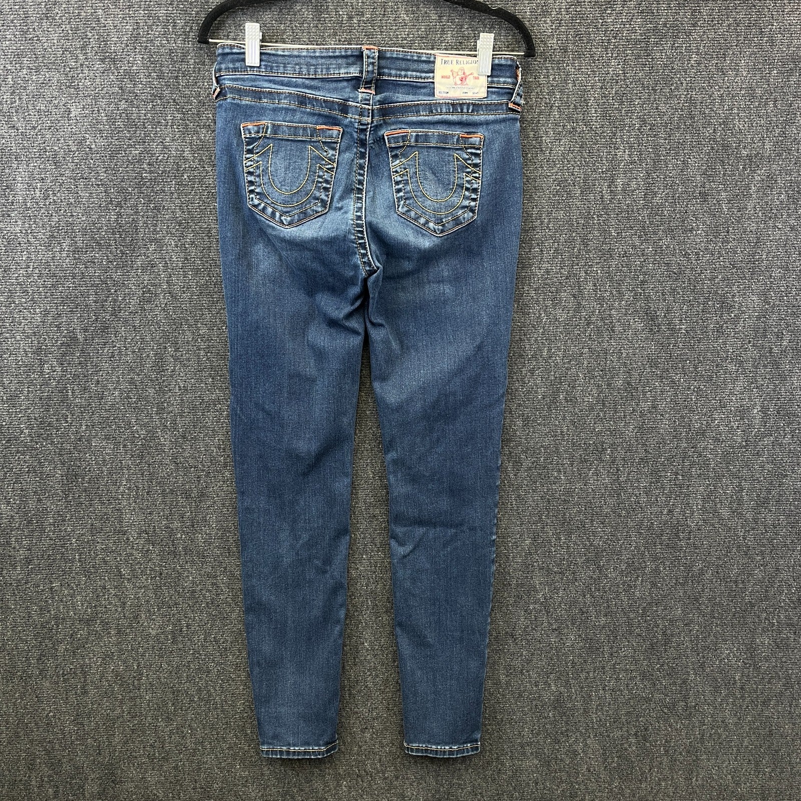 Product photograph [circular:e693b71f720342b7]
