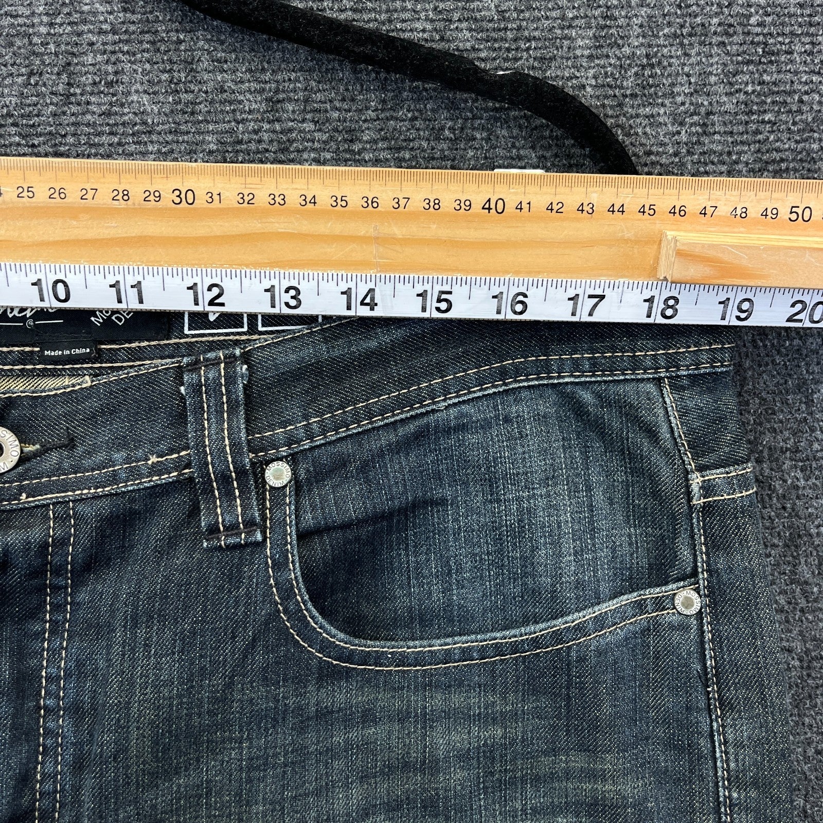 Product photograph [circular:c99996a25a4ba4f2]