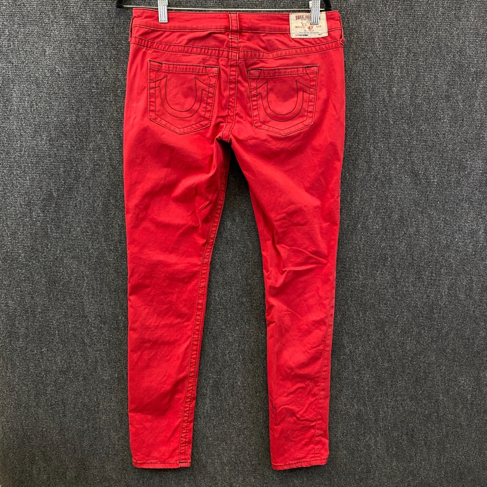 Product photograph [circular:9899f7d49a100663]