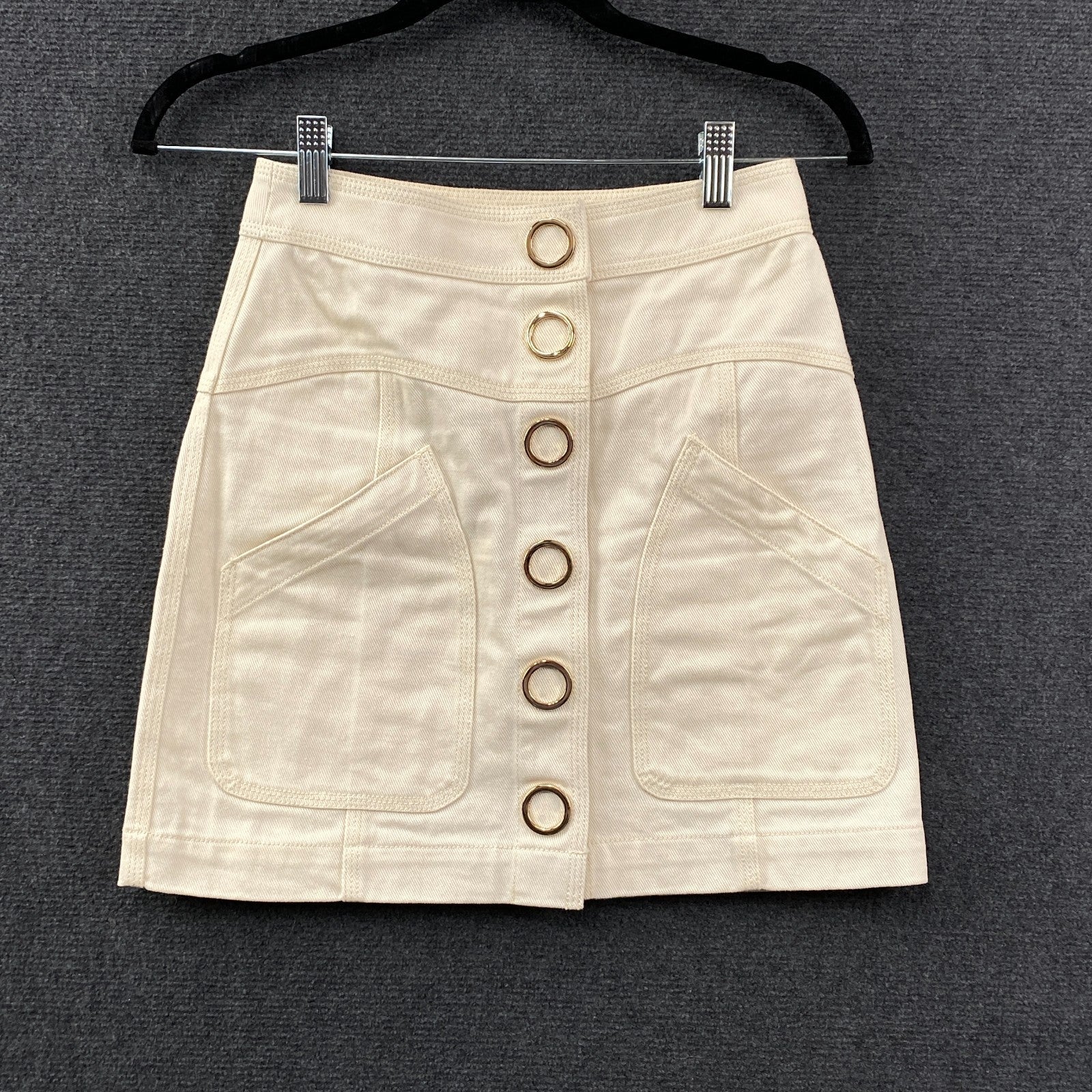 Product photograph [circular:d4a0237c375c1932]