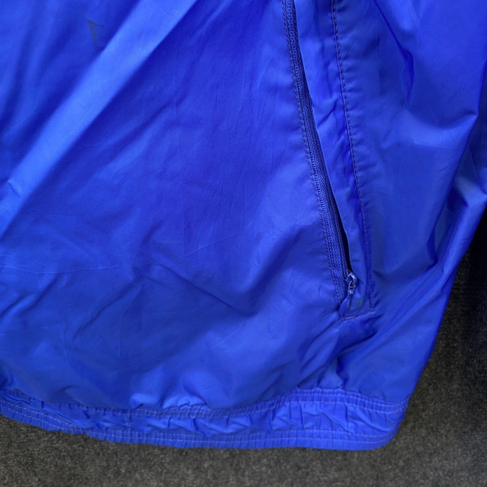 Product photograph [circular:069a00d0b2a07529]