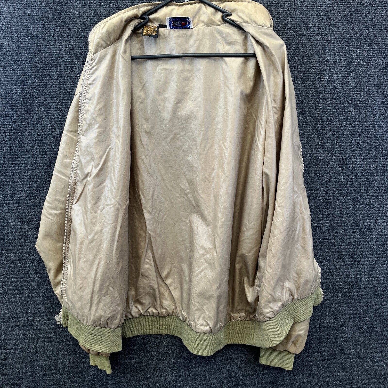 Product photograph [circular:7ab331d9ad0308ee]