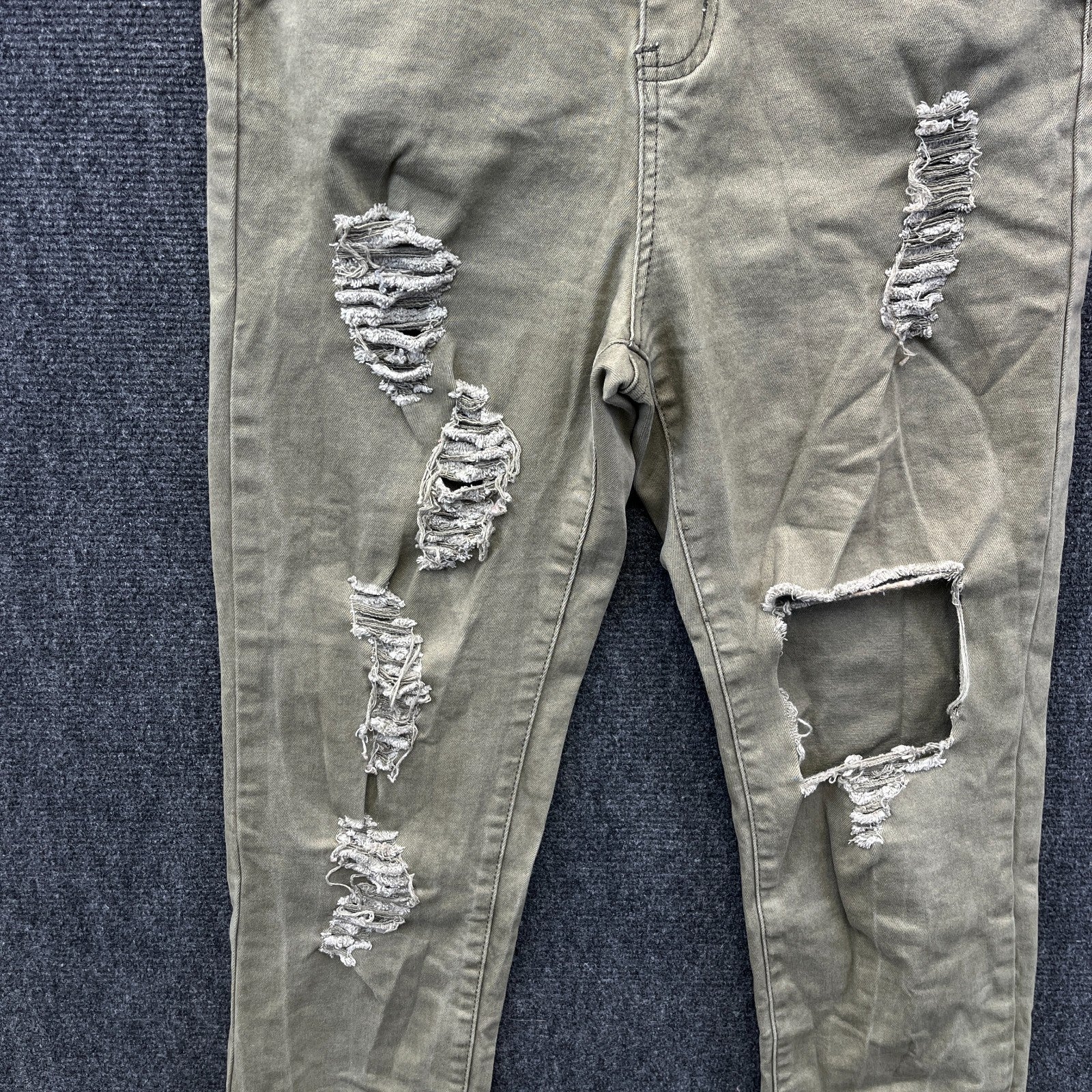 Product photograph [circular:acae9314f3ce3ed3]