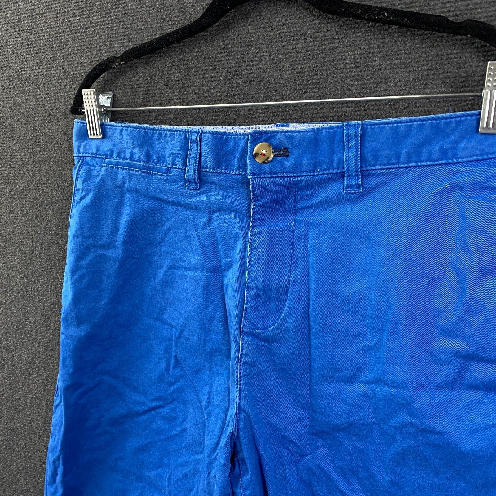 Product photograph [circular:fd99d3aff00a769e]
