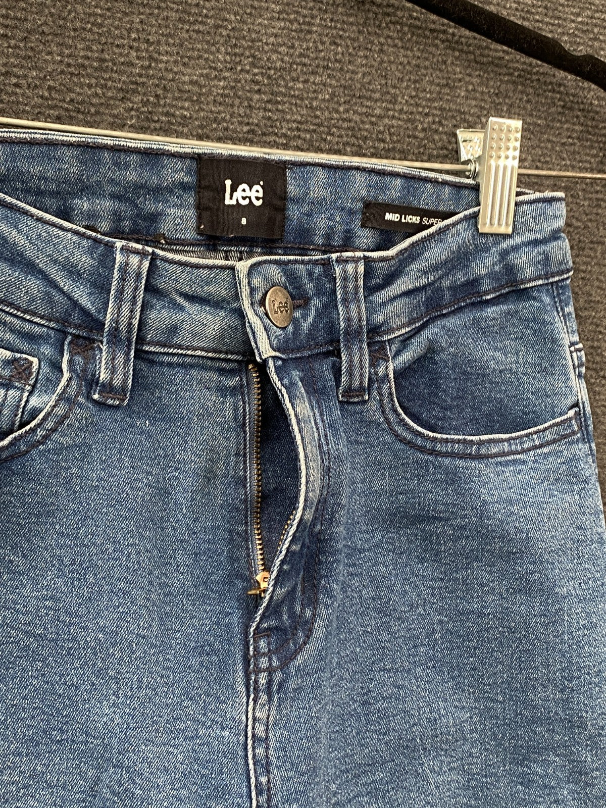 Product photograph [circular:cba26034f0a8b4b5]