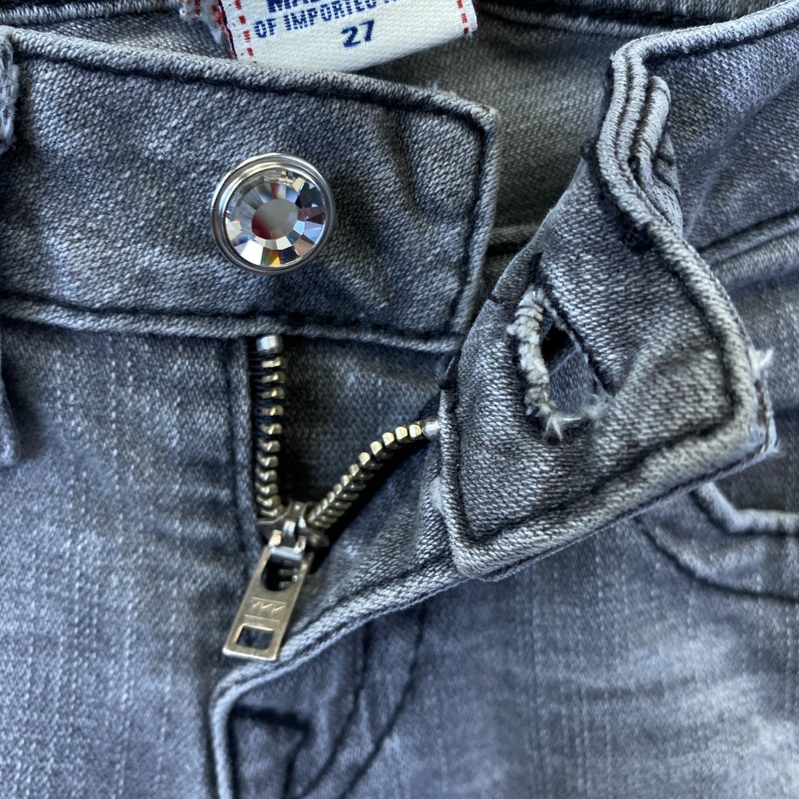 Product photograph [circular:0f0c304ae788823b]