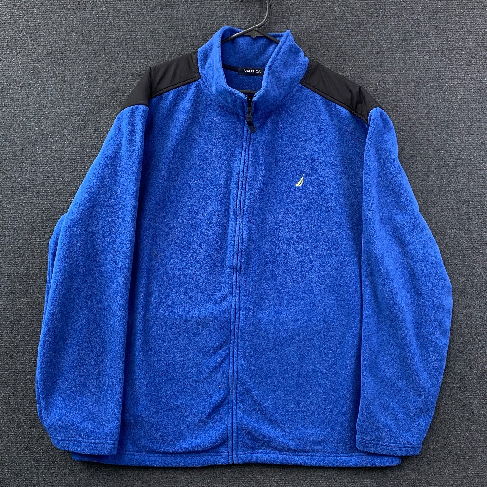 Product photograph [circular:e2765b9e7f968965]