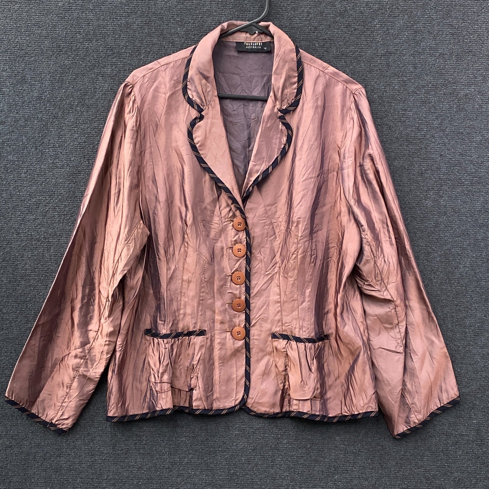 Product photograph [circular:0958d00423b34b34]