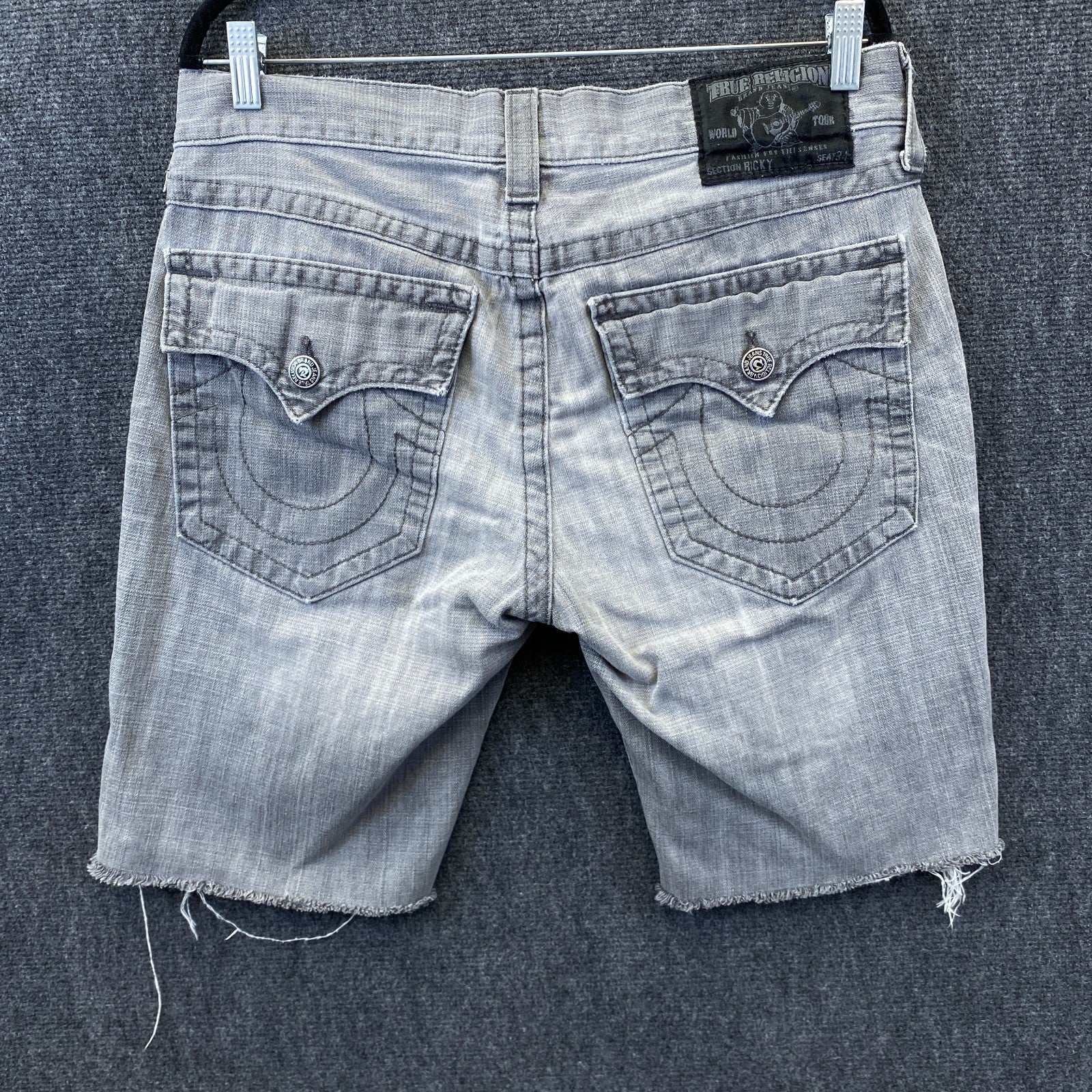 Product photograph [circular:19d99c40a0dc6d19]
