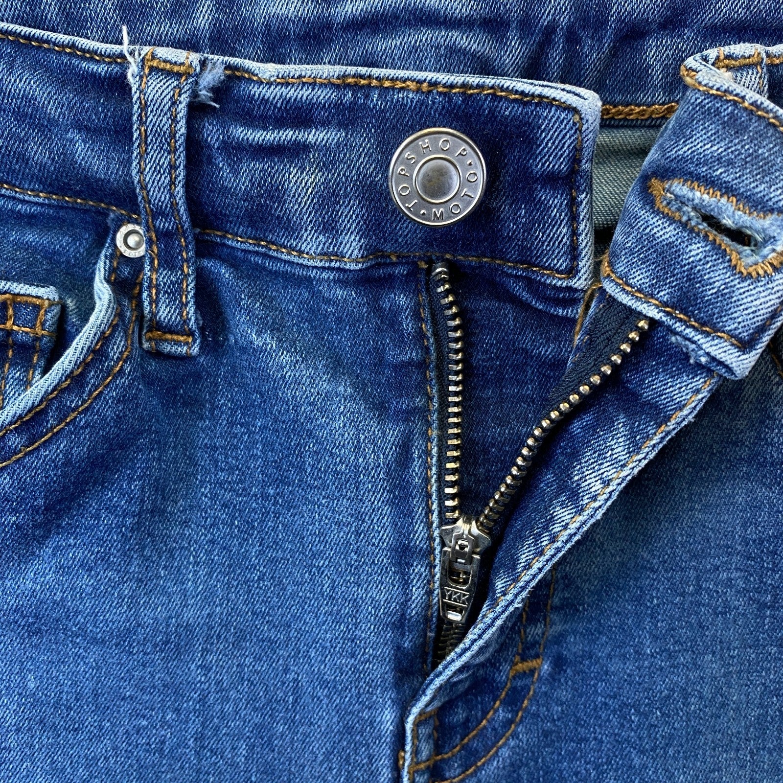 Product photograph [circular:0089d509c23f35f8]