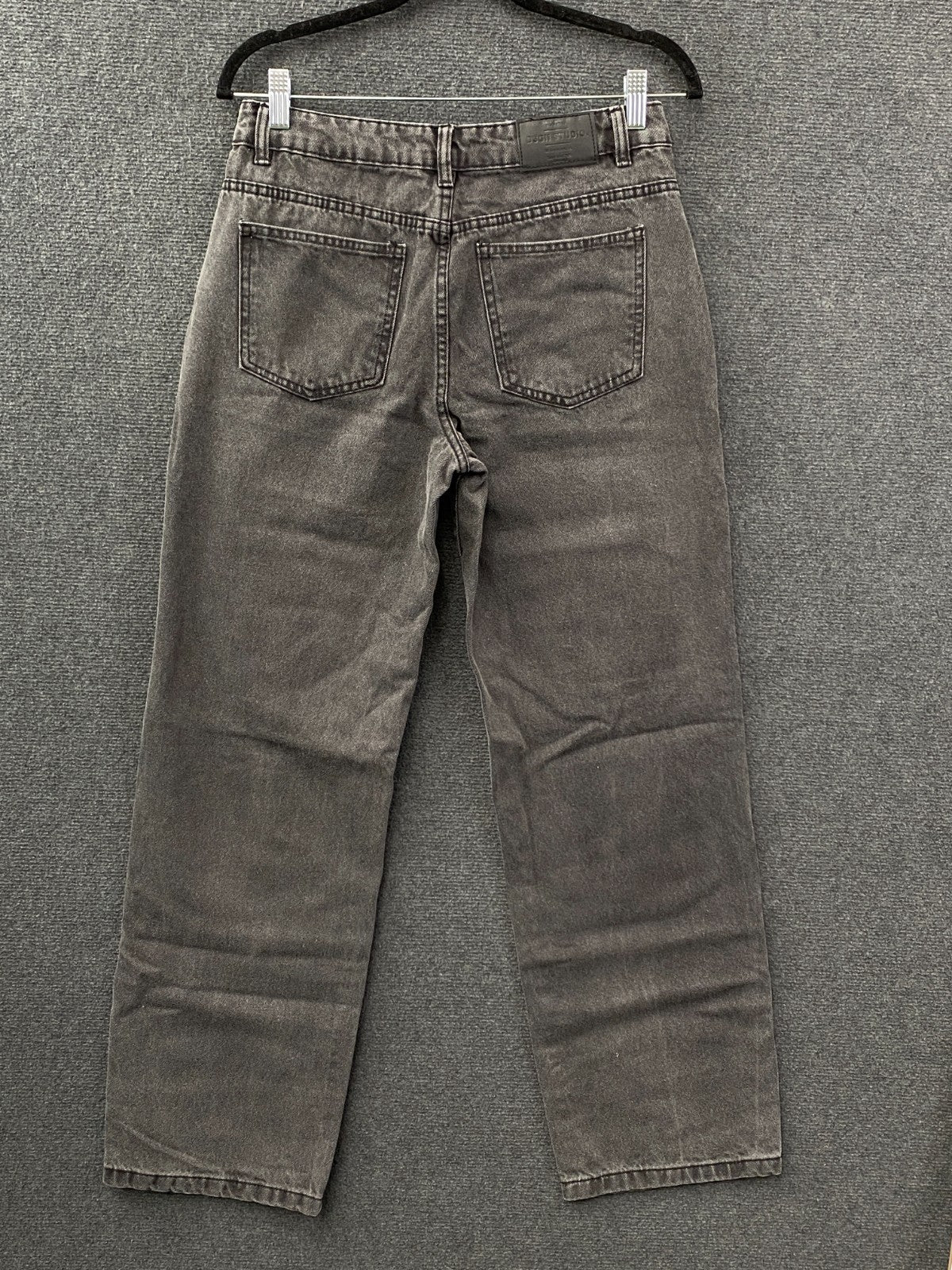 Product photograph [circular:e0e6e5c040bc85d0]