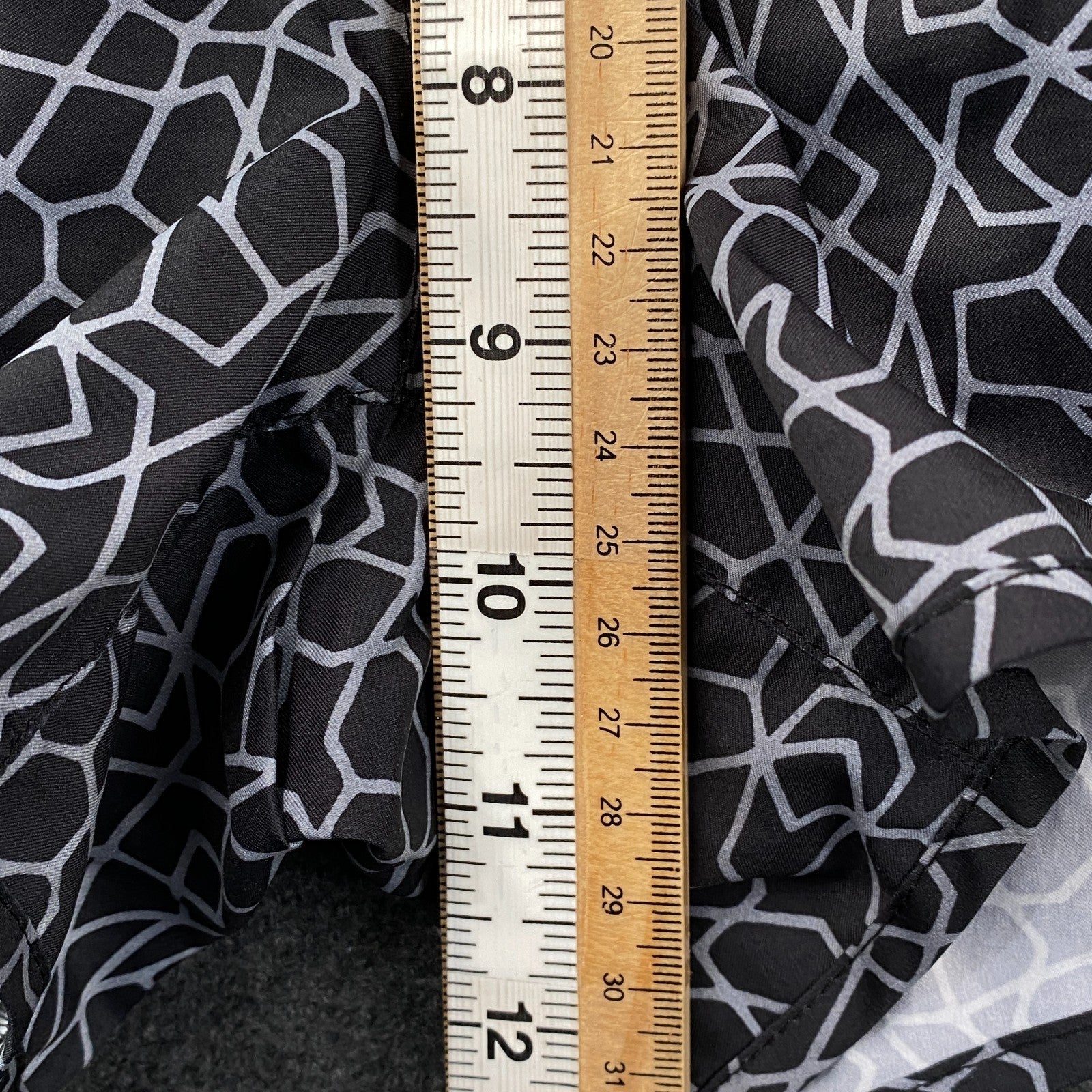 Product photograph [circular:a3b1d1f9c0d01402]