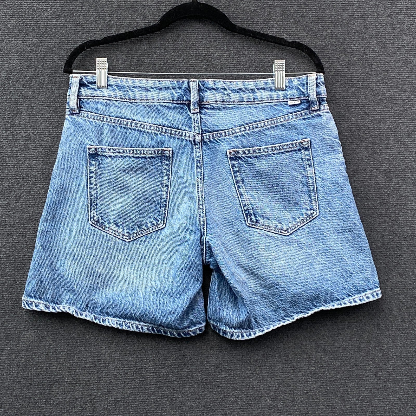 Product photograph [circular:ab0997133a5f10be]