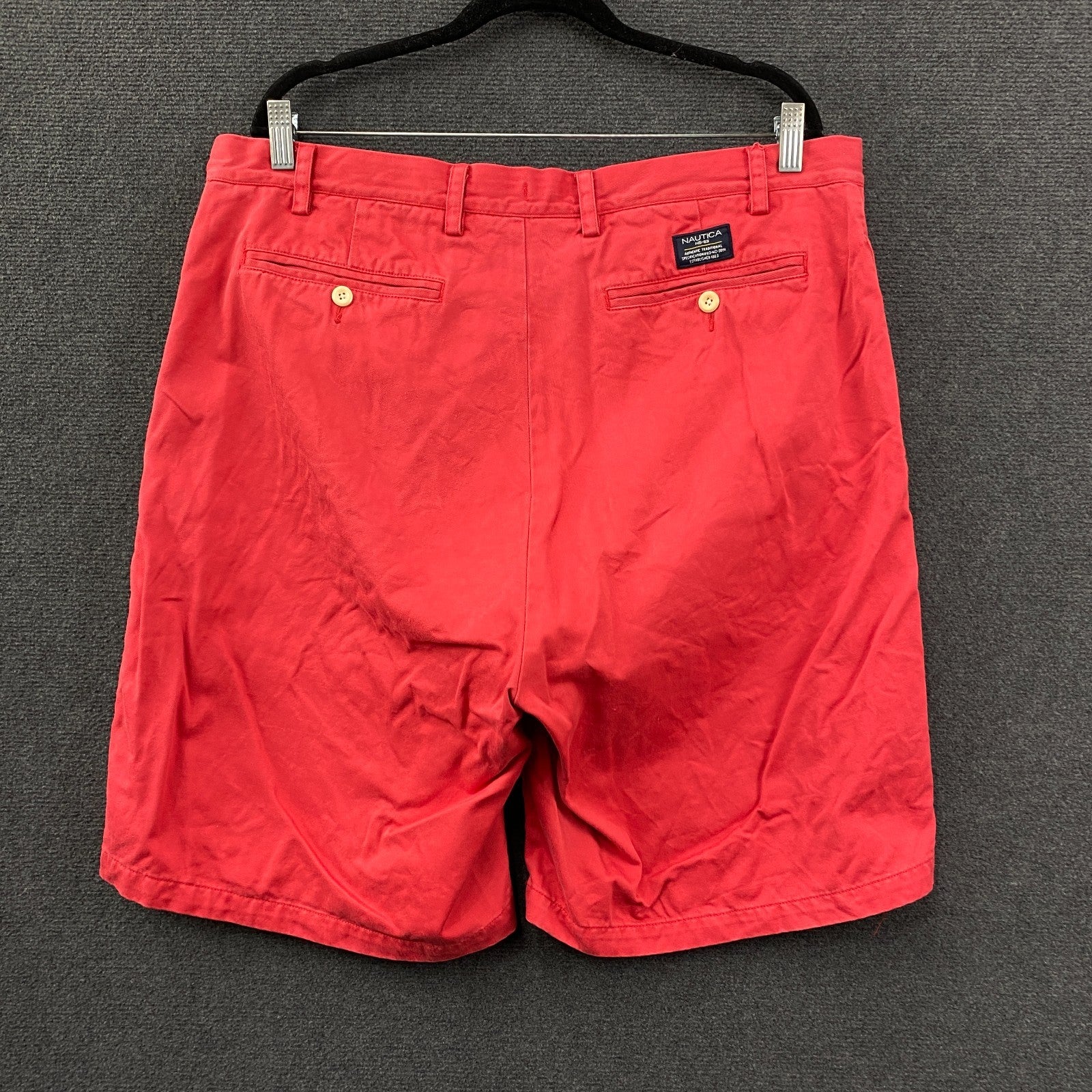 Product photograph [circular:e1405e4a2251be67]