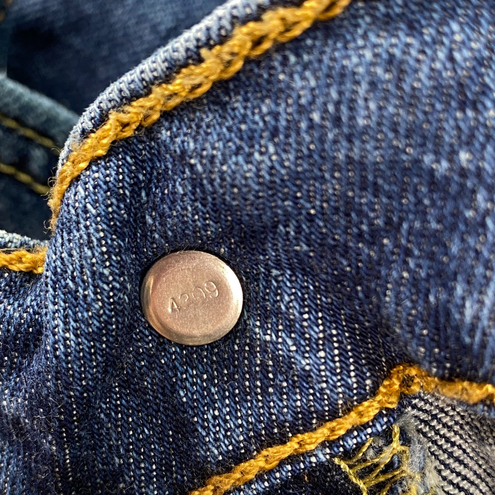 Product photograph [circular:1654d684e1c22109]