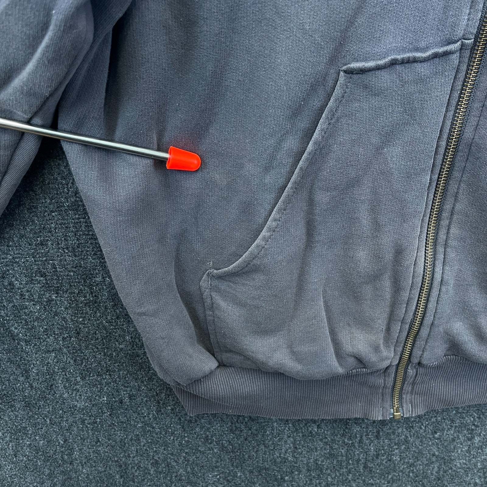 Product photograph [circular:311f98bc0e0d2471]