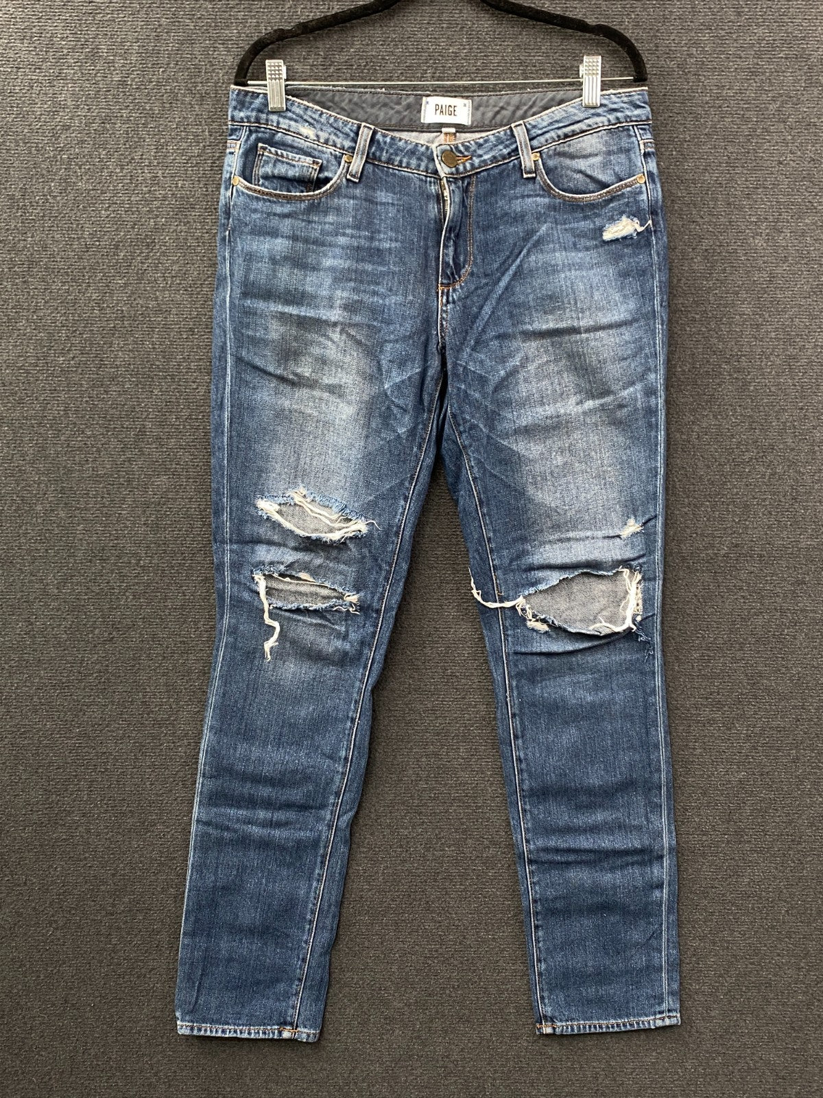 Product photograph [circular:96d1860a04f7a19b]