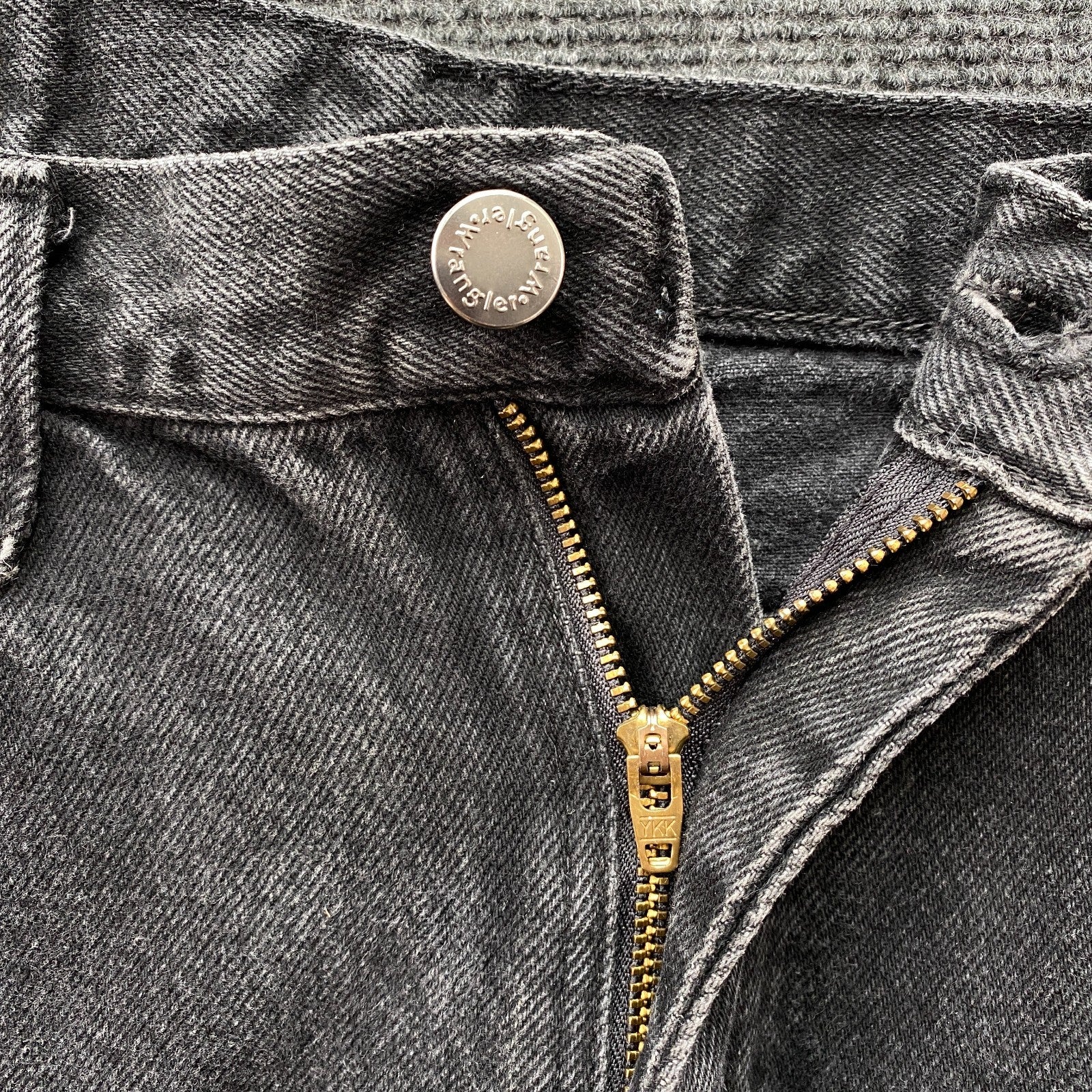 Product photograph [circular:77825f55b7adbc56]