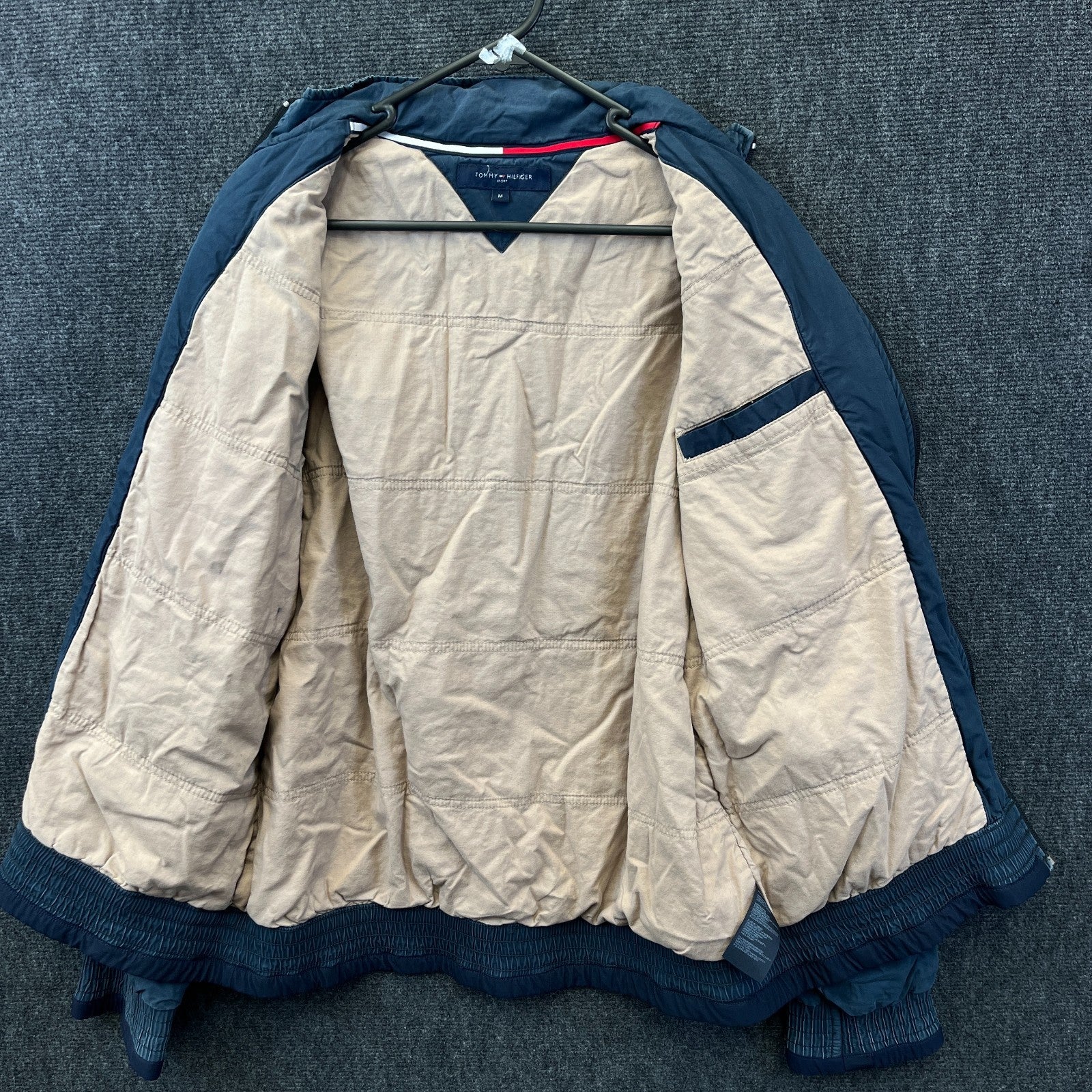 Product photograph [circular:335468d54ee63958]