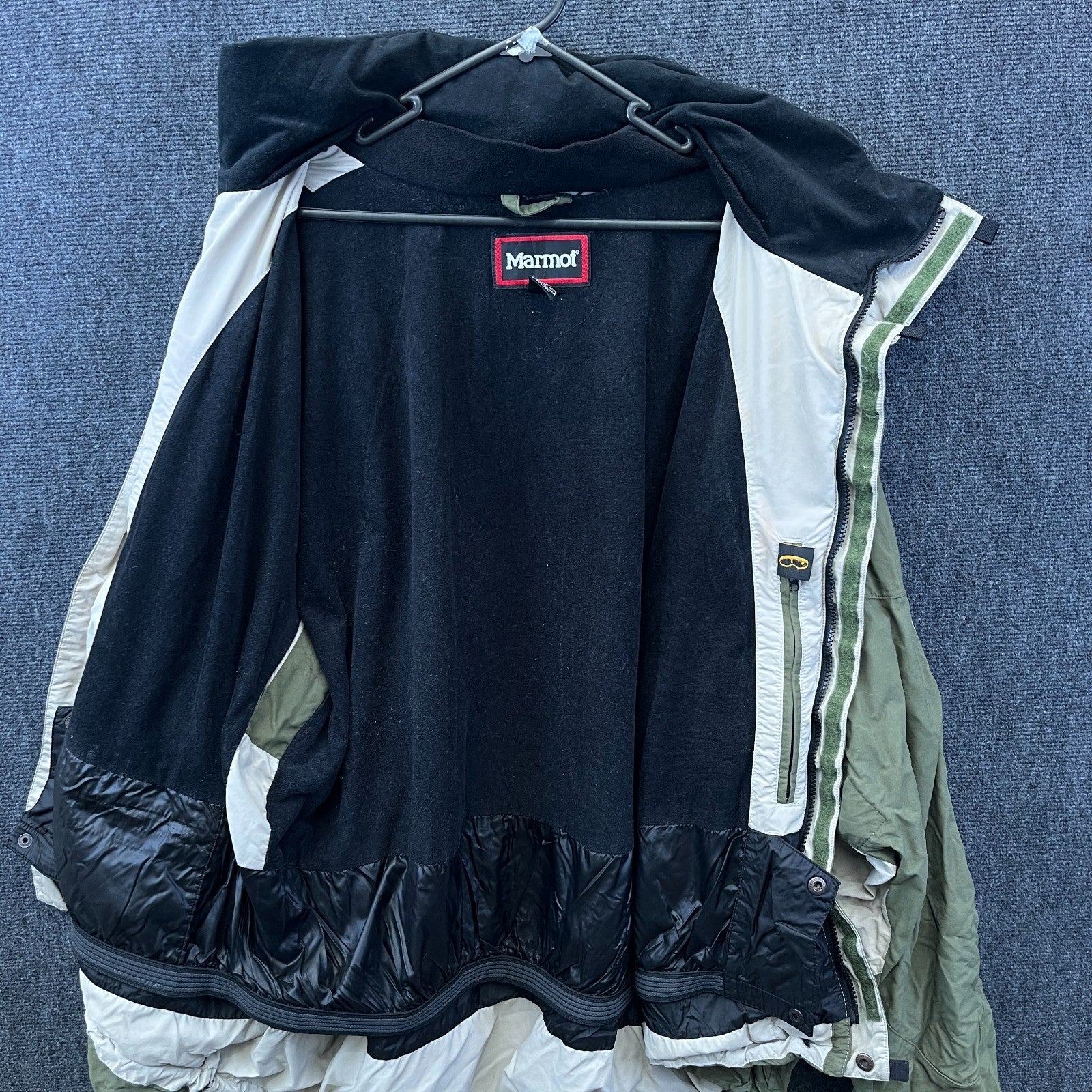 Product photograph [circular:fd8bdb2f89e0c10c]