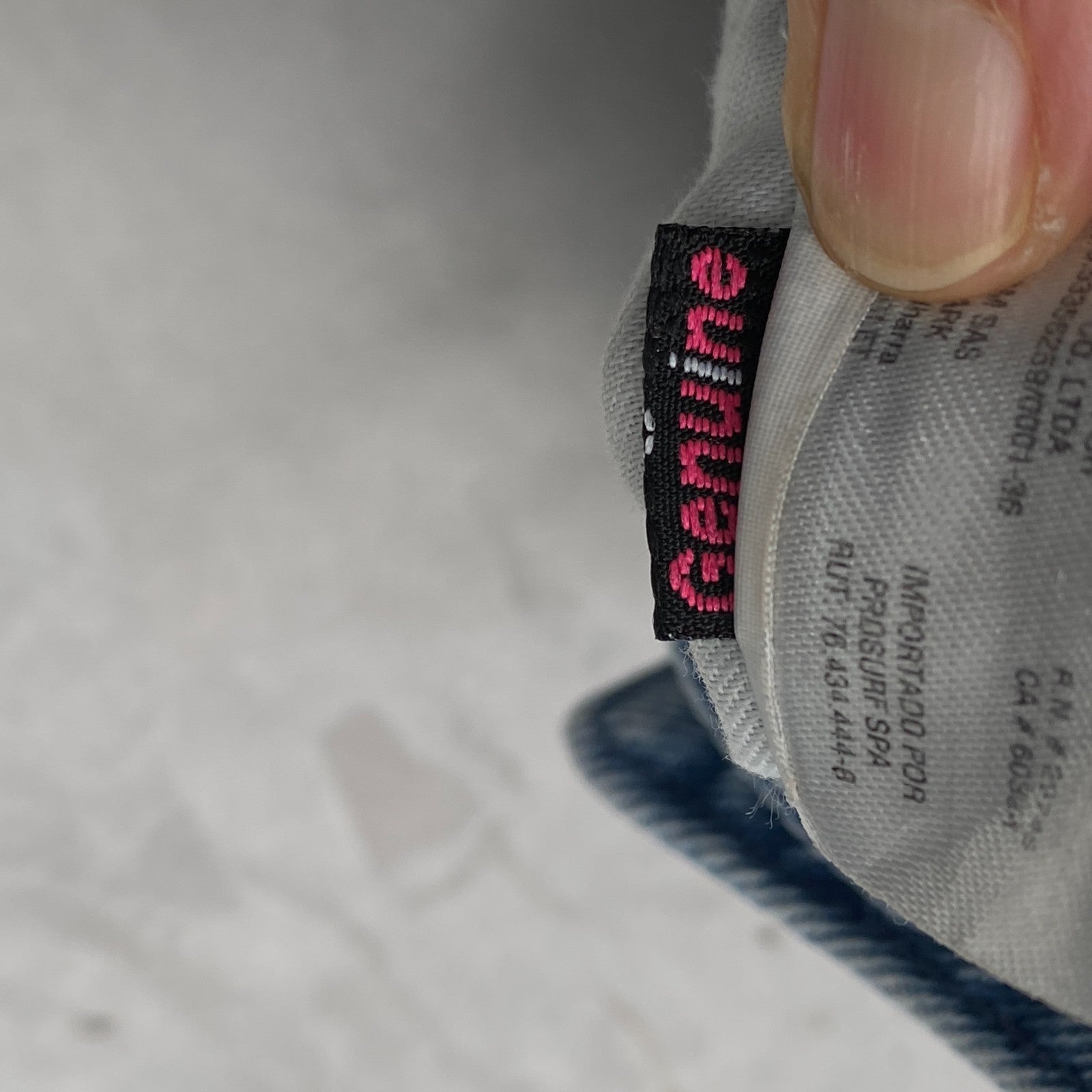 Product photograph [circular:d40ac9e6f1e904af]