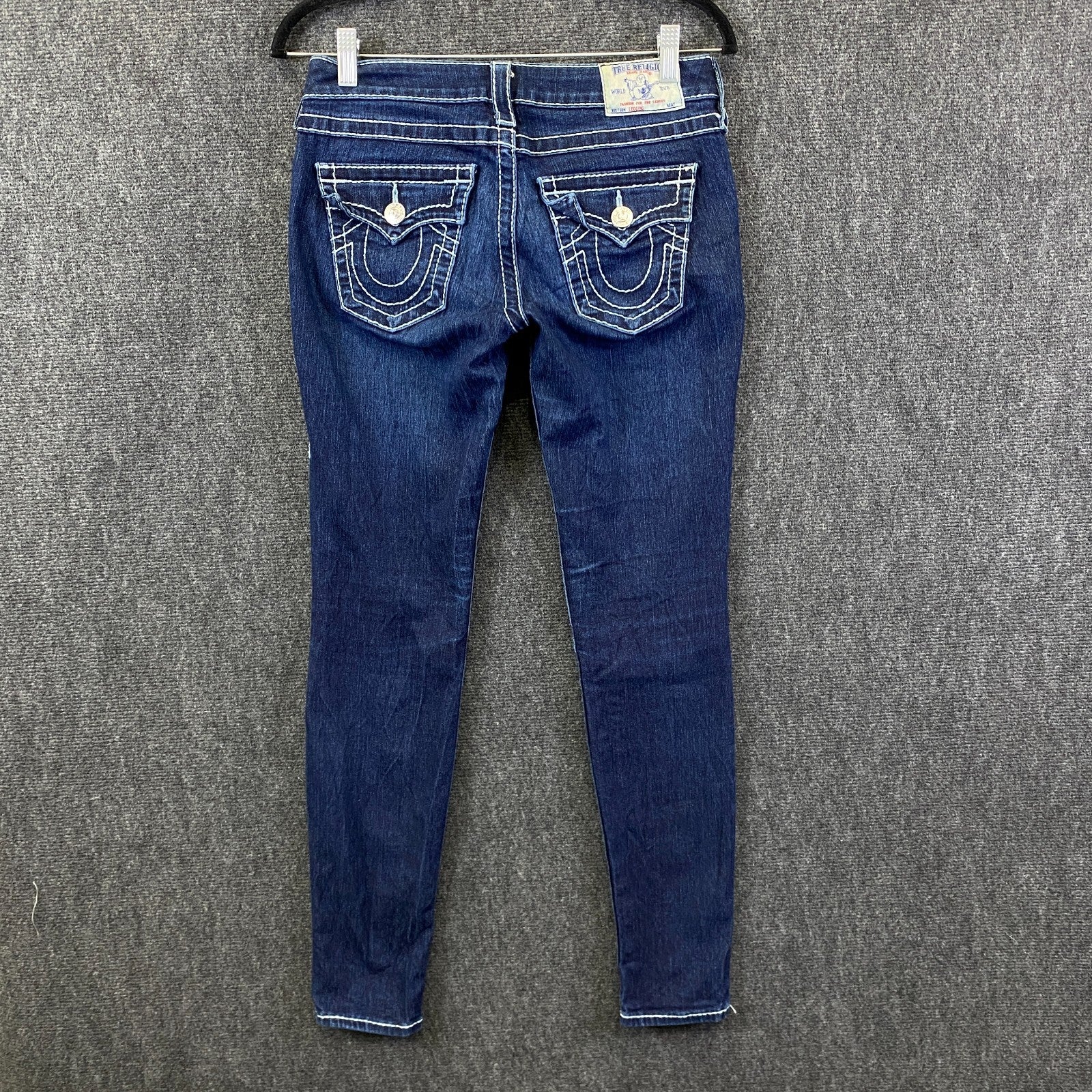 Product photograph [circular:bc72627f884ecdc4]