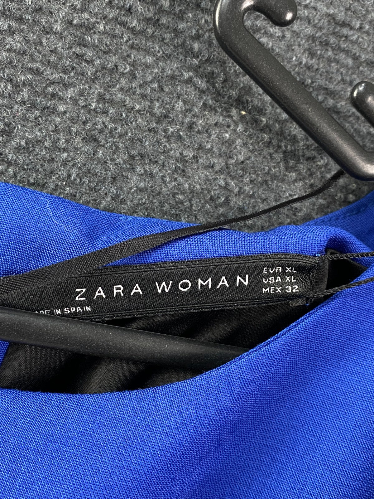 Product photograph [circular:26f734e0b199bb6b]