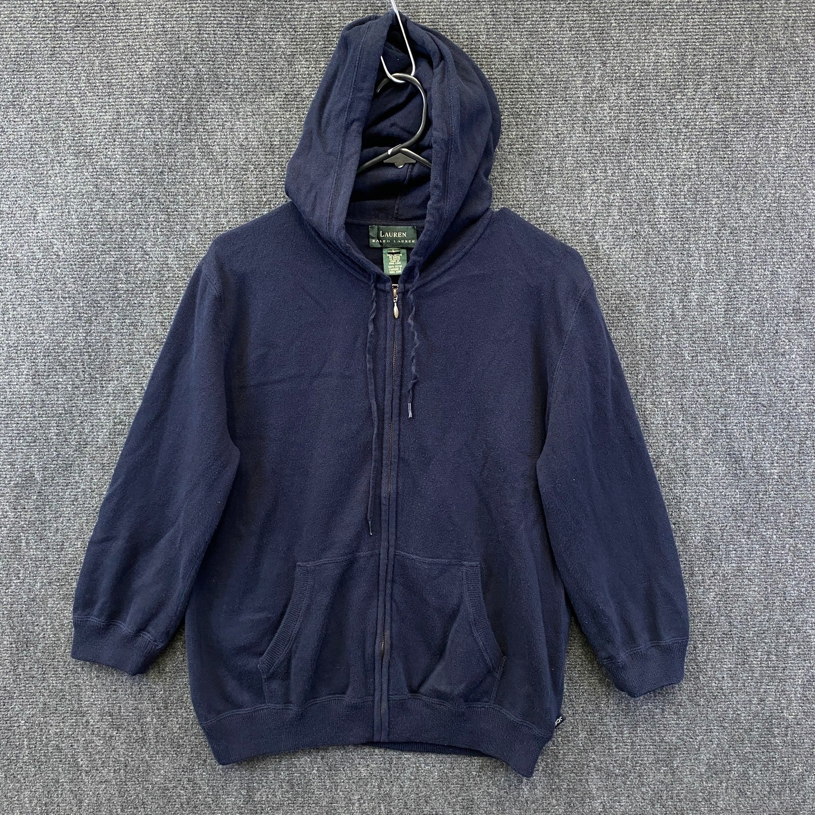 Product photograph [circular:631fa55374e5f4d2]