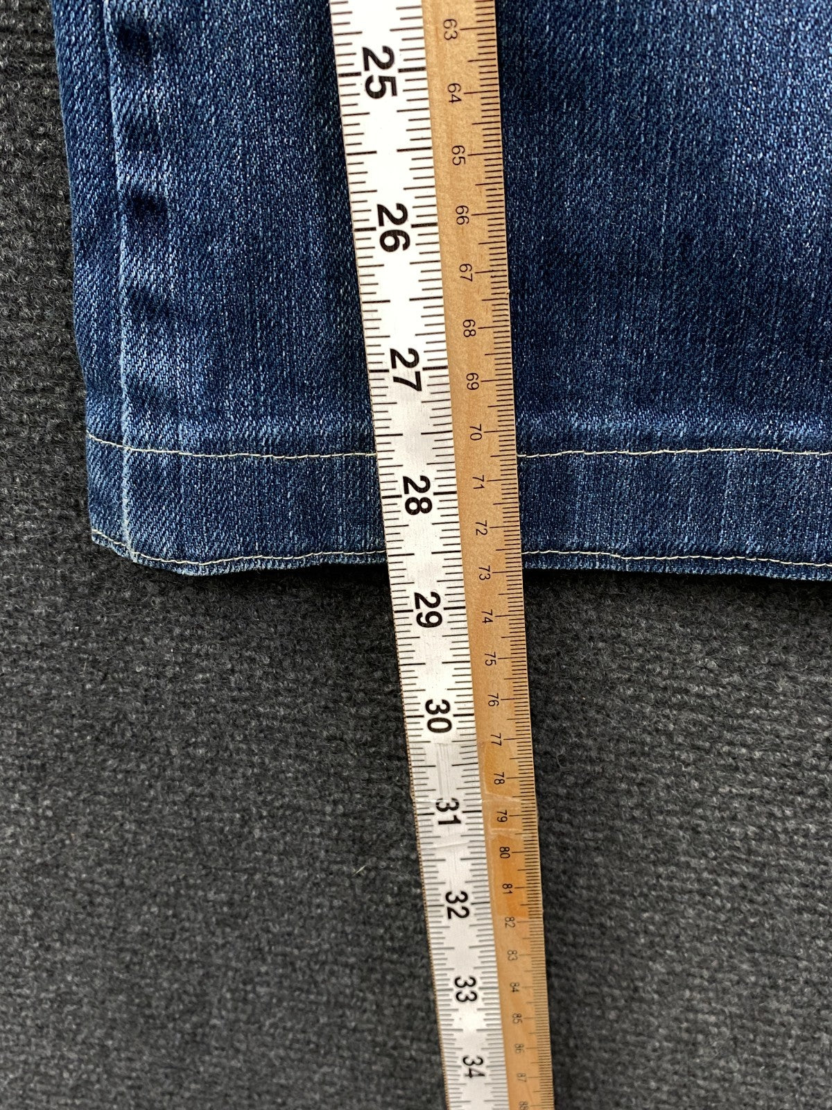 Product photograph [circular:ee93f96459f3d861]