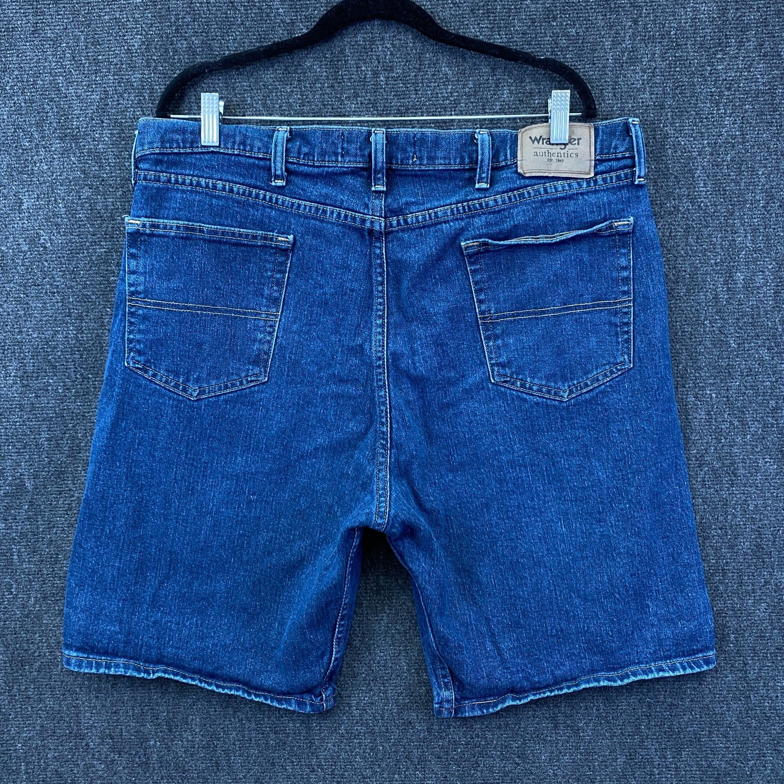 Product photograph [circular:bfd819f28200dd93]
