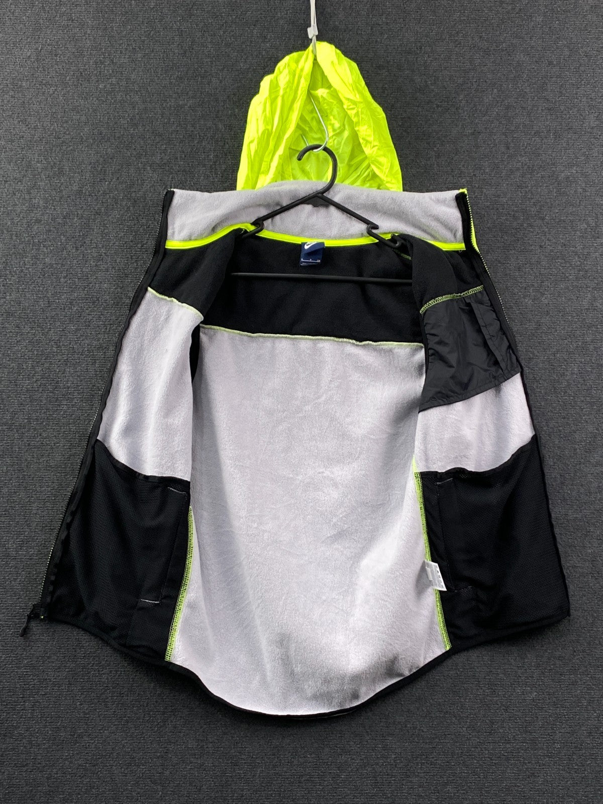 Product photograph [circular:e3bf67da0e79a378]