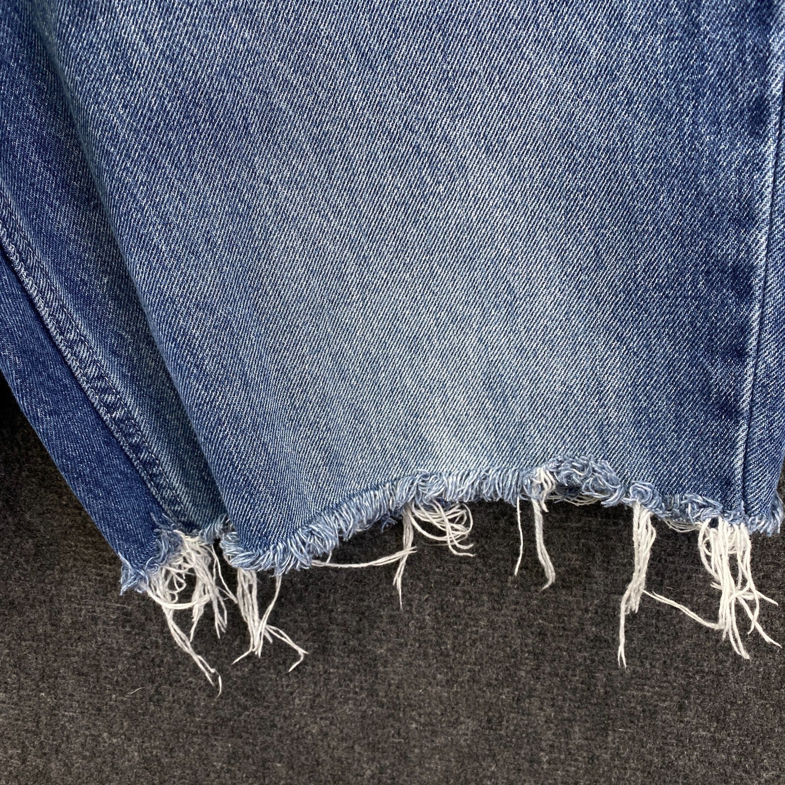 Product photograph [circular:b9f015a9d4cfe9f8]