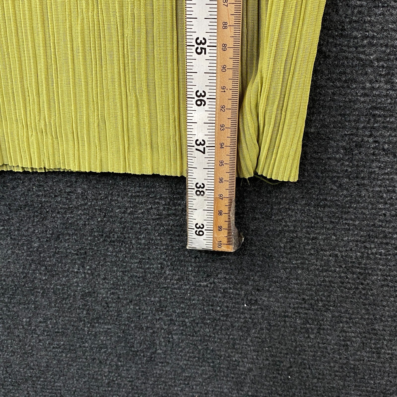 Product photograph [circular:1a261e082bc86a9c]